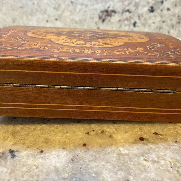 Vintage / Antique Lisbon  Musical Wooden Jewery Box ‎ See Description - Picture 6 of 10